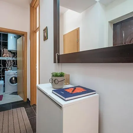 Cozy Central Escape *